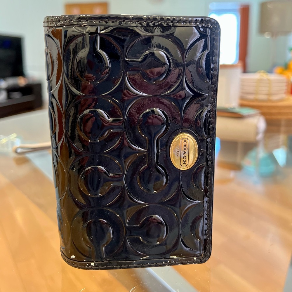 Like NEW Coach Wallet